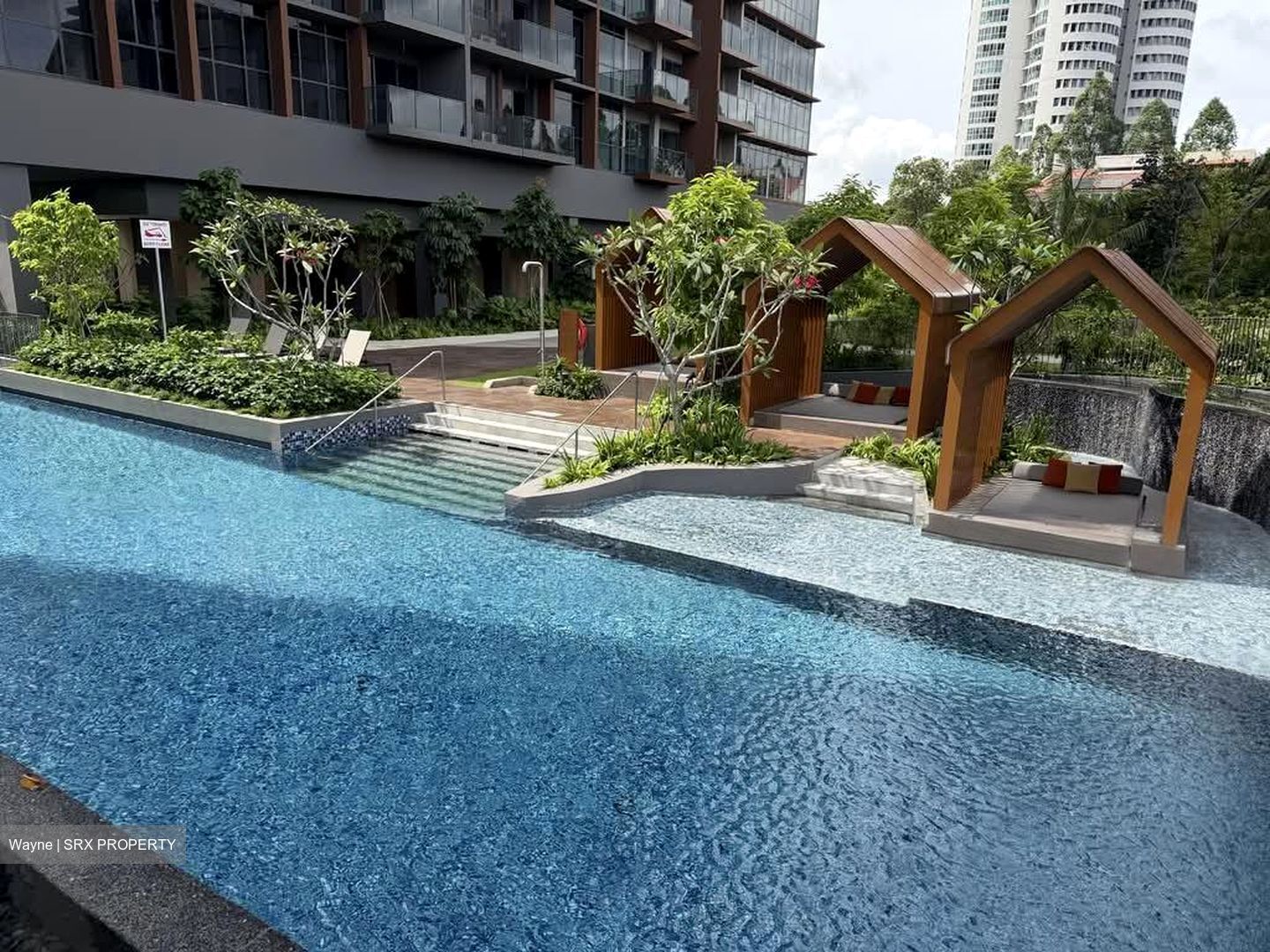 Amo Residence (D20), Apartment #566524451